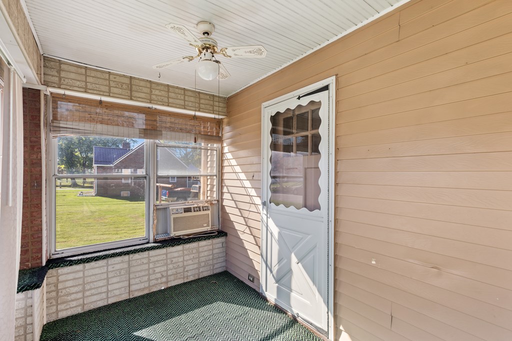 501 Tomlinson Avenue