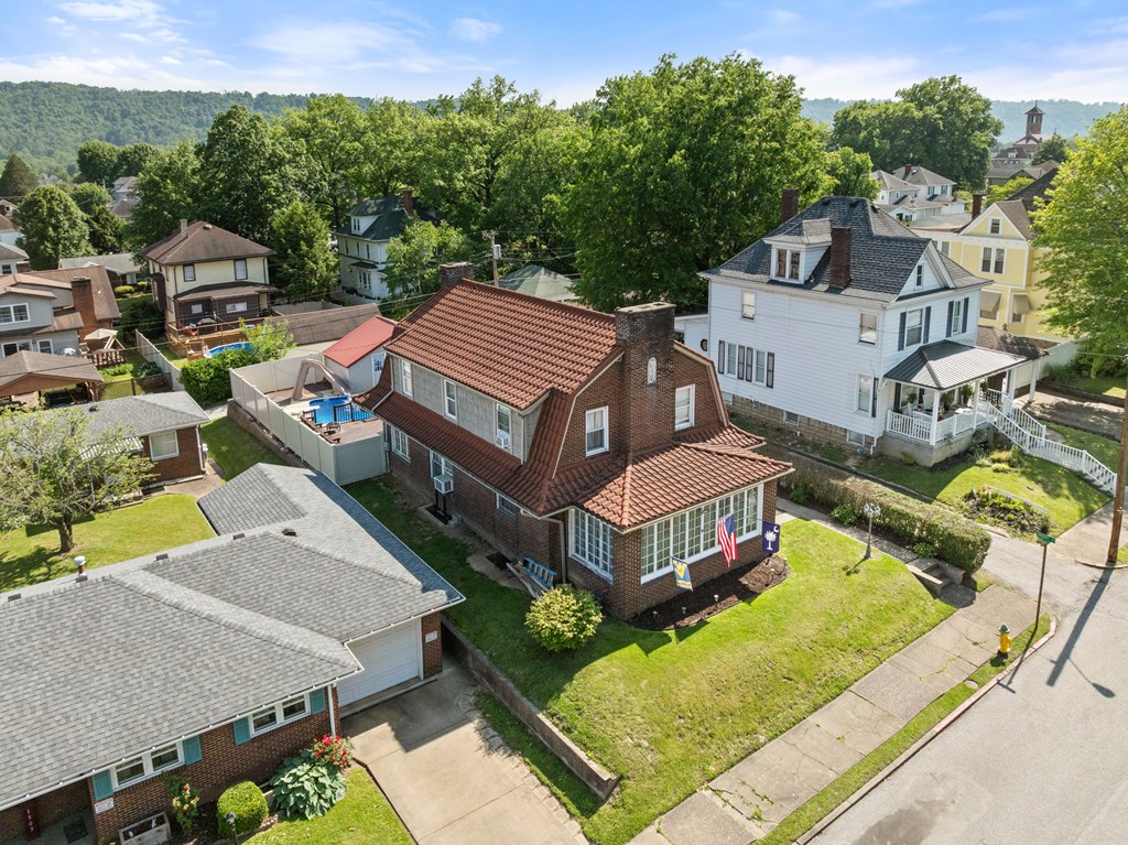 ***1301 Fifth Street