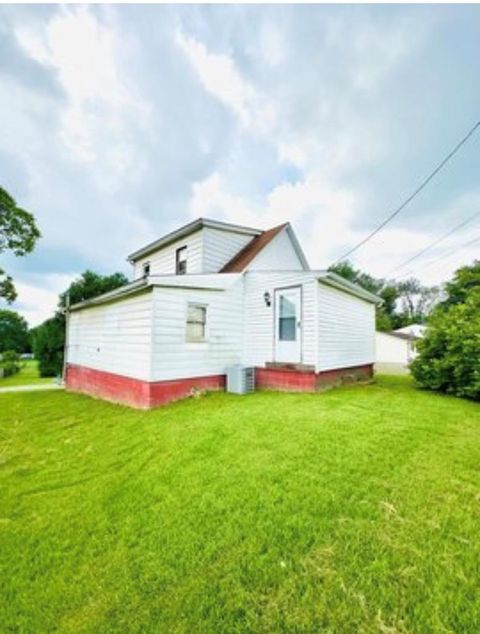 826 MEADOW DR New Martinsville WV 26155