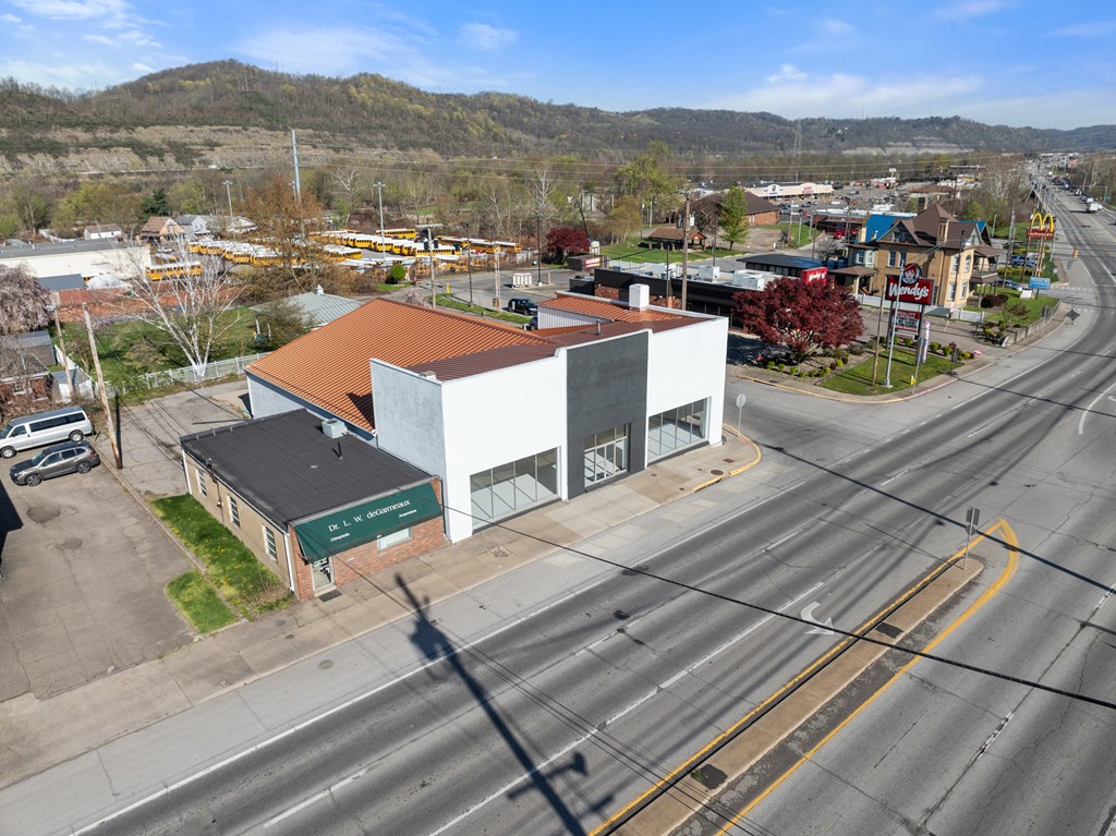 601 LAFAYETTE AVENUE