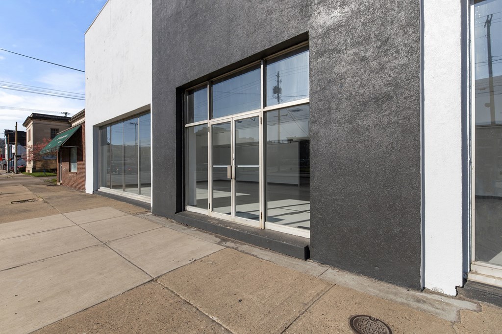 601 LAFAYETTE AVENUE