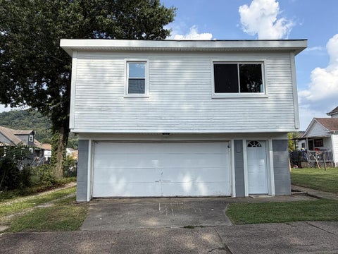 Photo for 112 Hickory Avenue