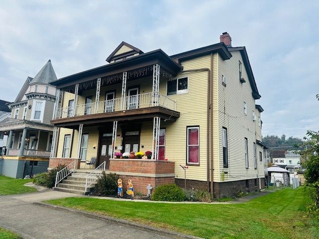 411-413 South Penn Street