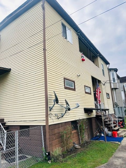 411-413 South Penn Street