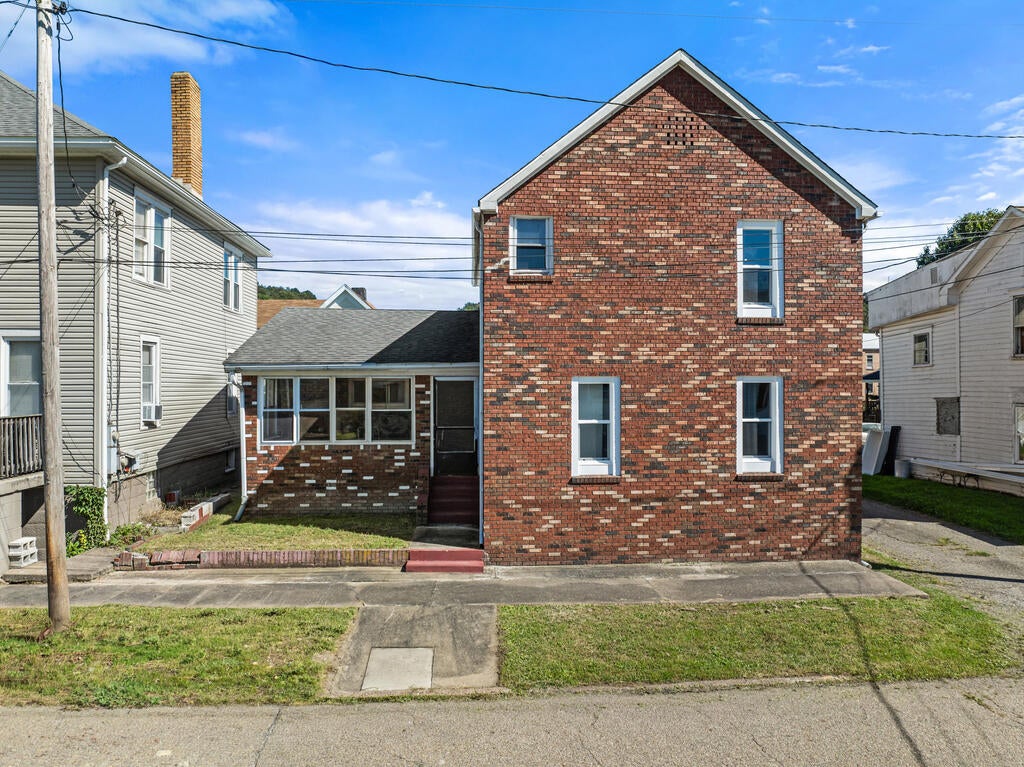 2514 Main Street