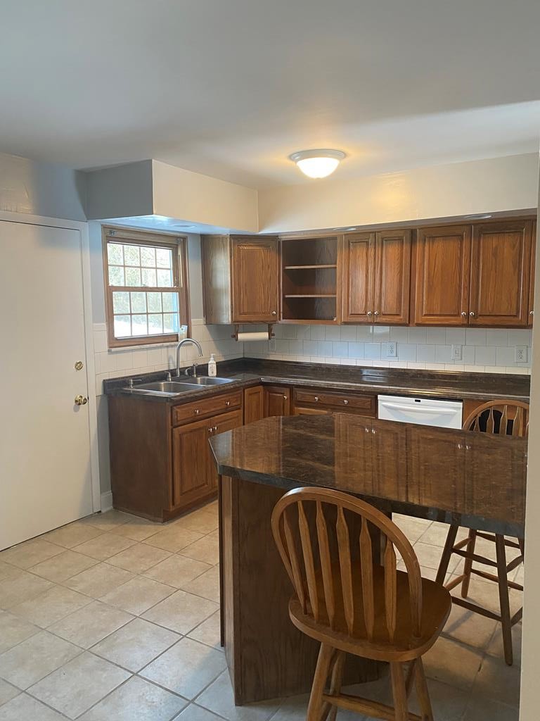 119 country estates road