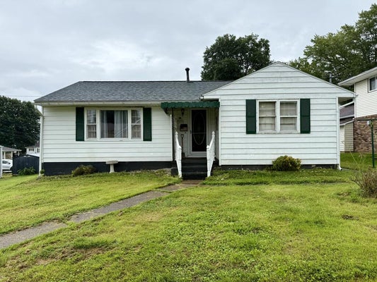 305 E MAIN ST, PADEN CITY, WV 26159 - Image d3d6a2b069eadc081a6be7e0cb01d555/3350043301