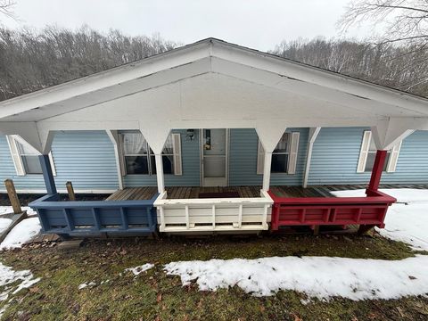 241 Robinson Littleton WV 26581