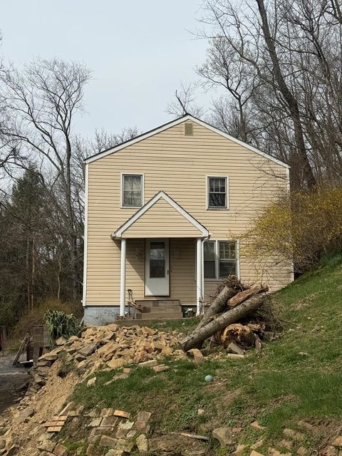 2236 View Wheeling WV 26003