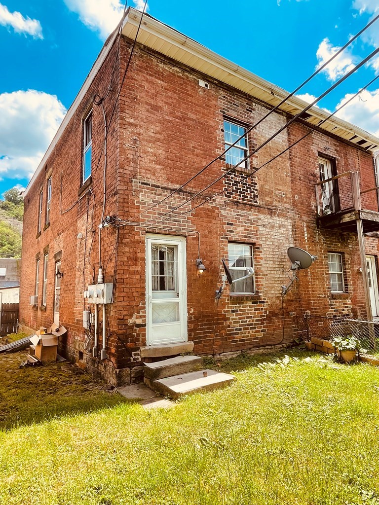 4221-4223 Wood Street