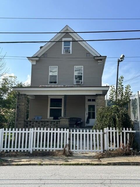 Photo for 106 Edgington Lane
