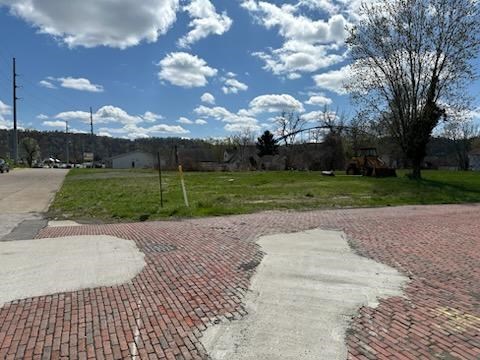 803 Lockwood Ave & 8th Street