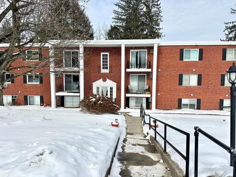 1810 NATIONAL RD B2-105 Wheeling WV 26003