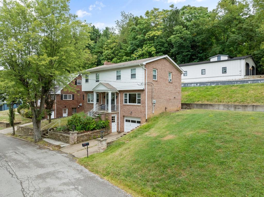 219 SPRINGDALE AVENUE