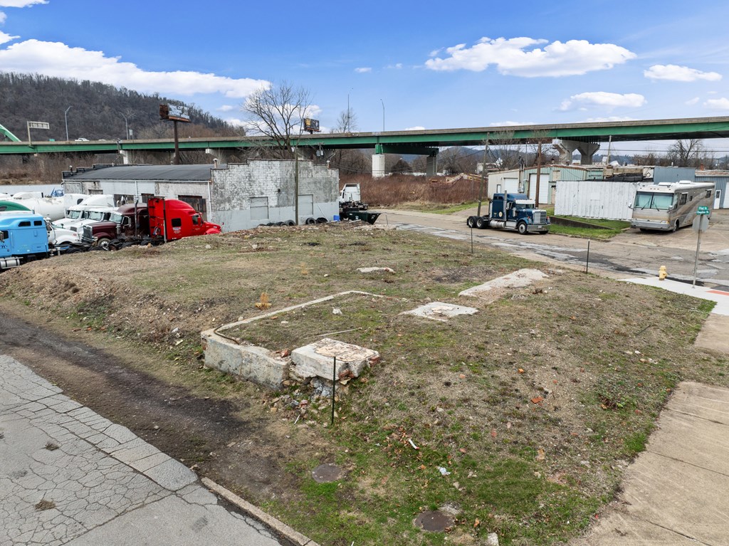 3301 CHAPLINE STREET