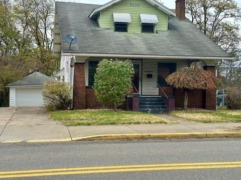 153 Carolina Ave Chester WV 26034