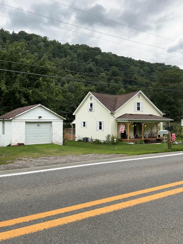 11086 Shortline Highway