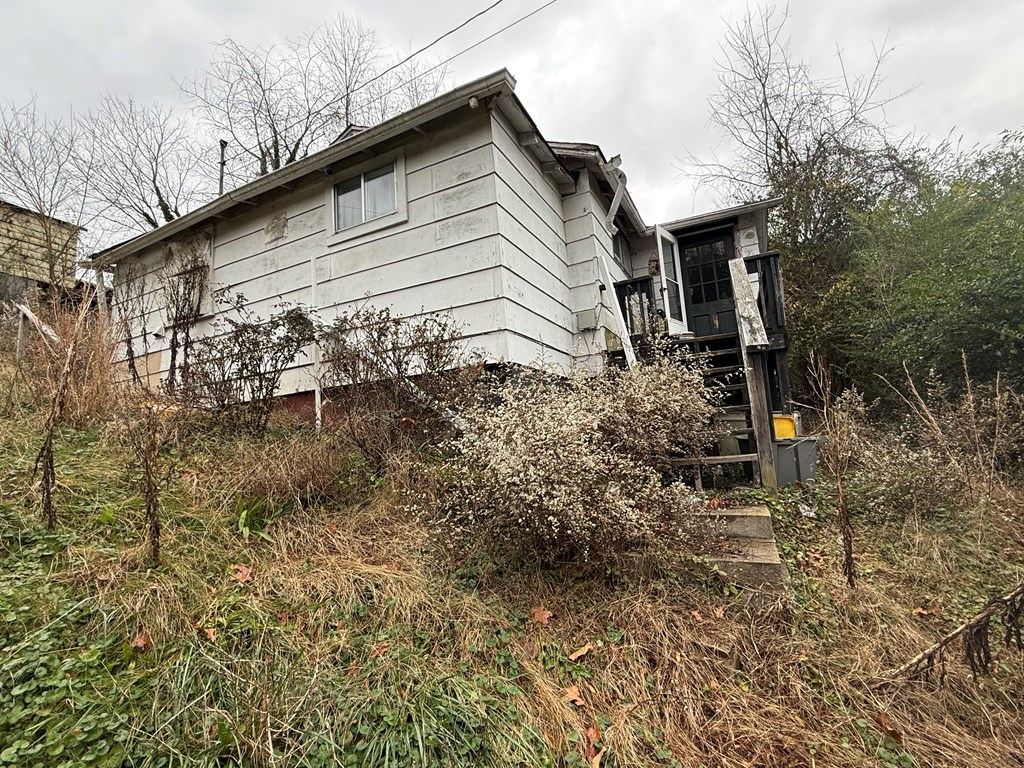 56 Cemetery Hill Road