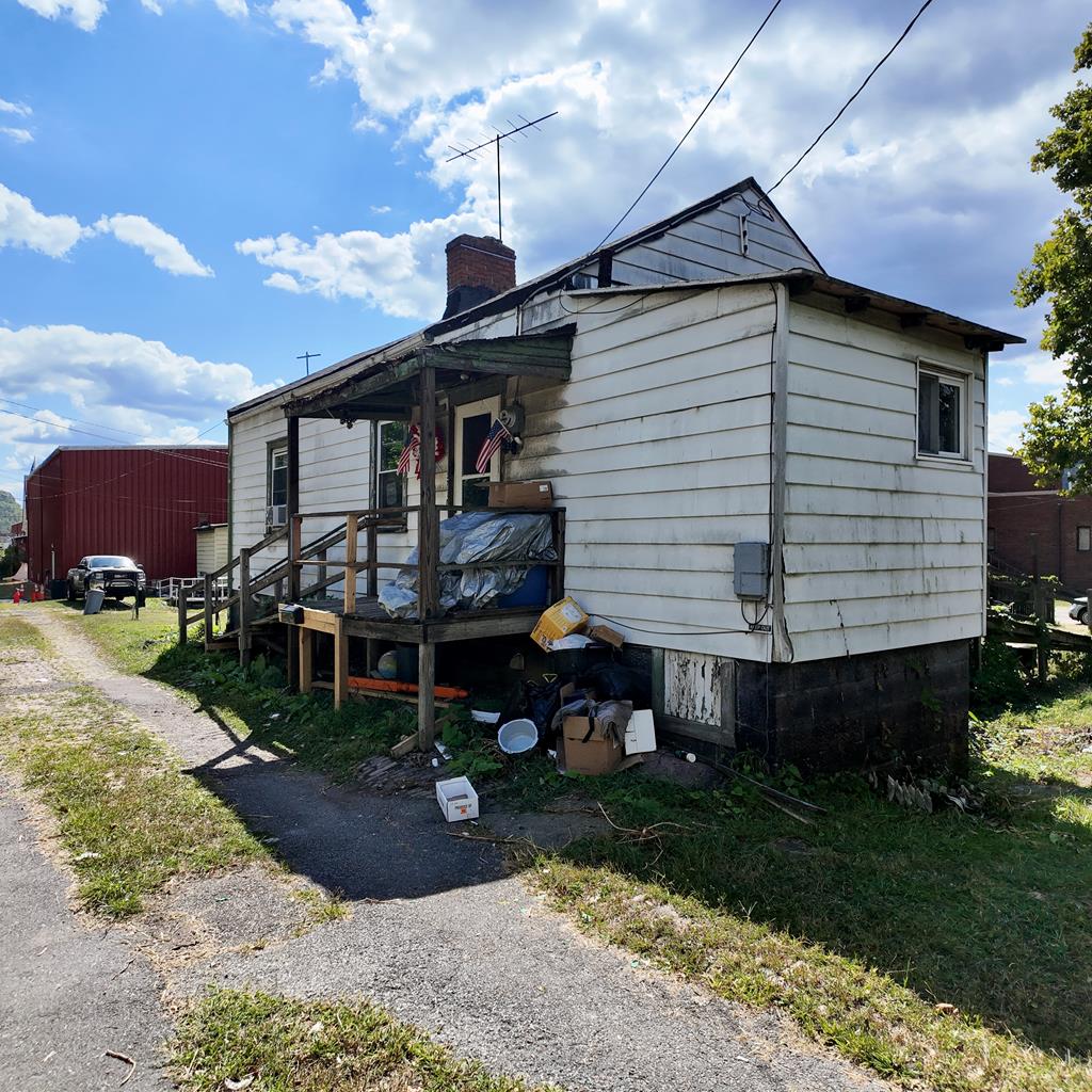 3710 McColloch Street