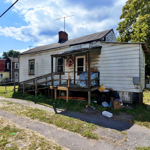 3710 McColloch Street Wheeling WV 26003