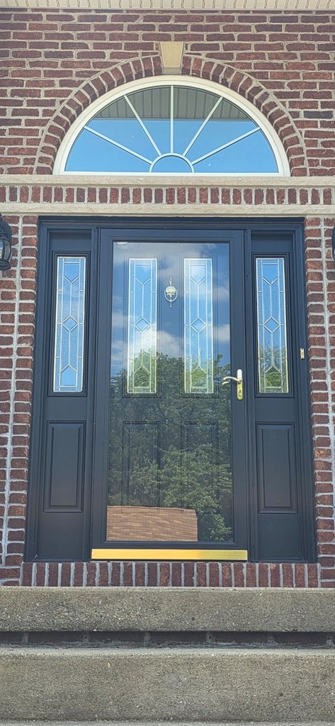 116 Ash Circle