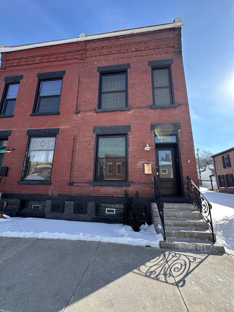 2310 EOFF STREET