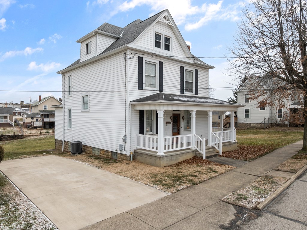 1011 Parriott Avenue