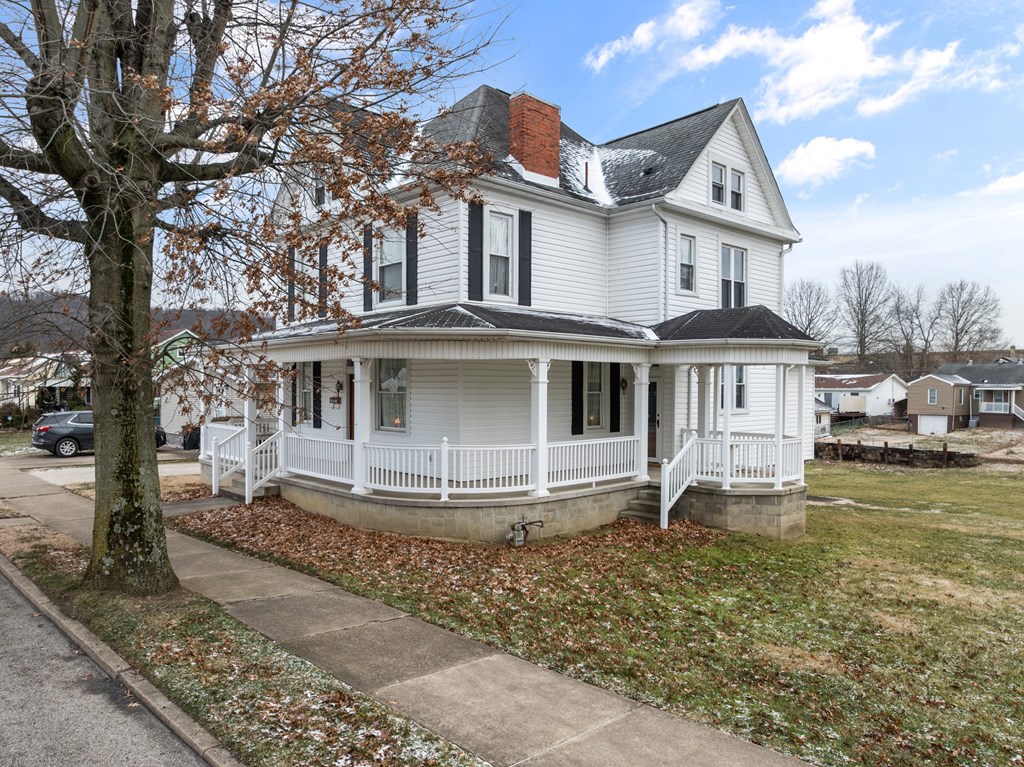 1011 Parriott Avenue