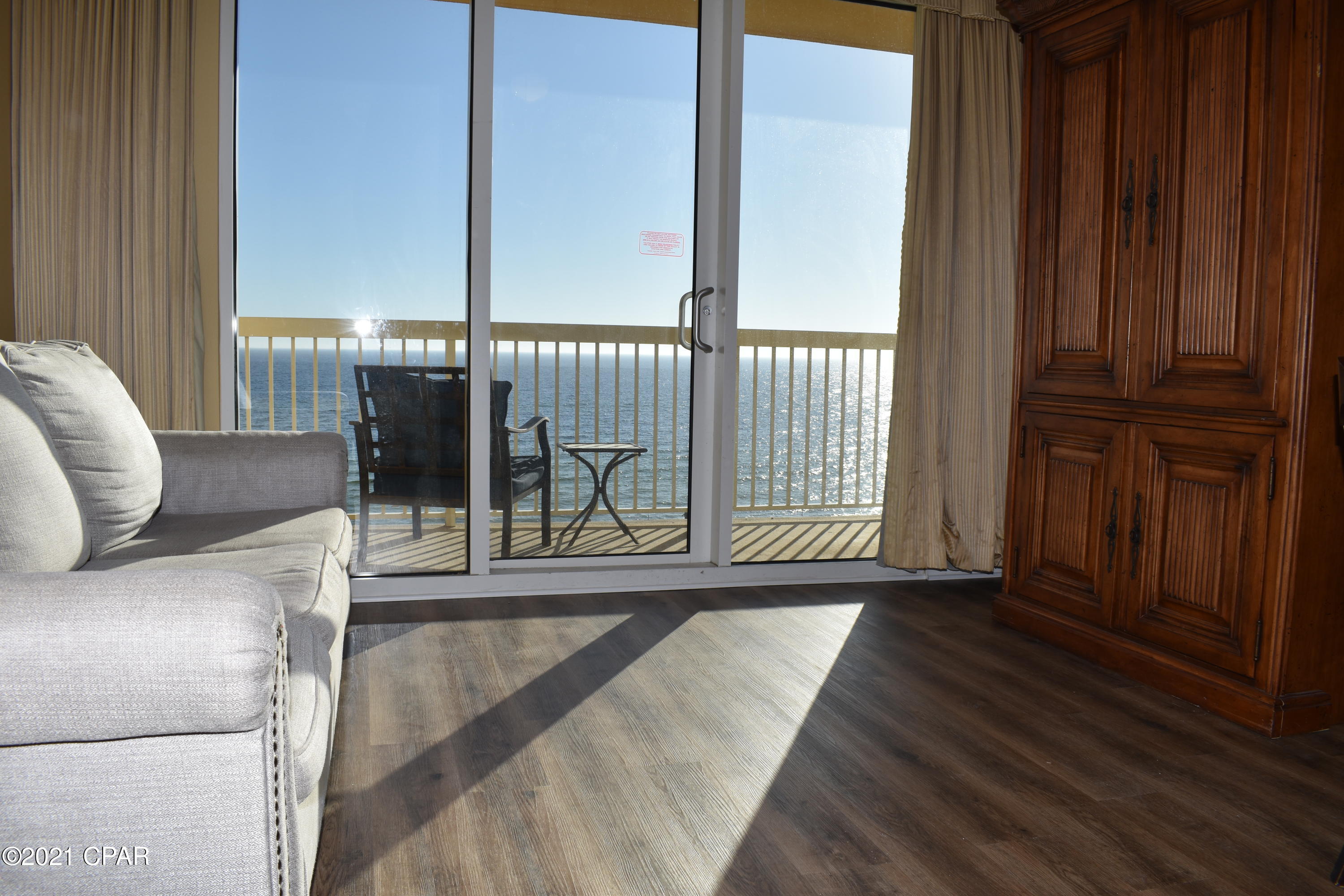 Calypso Towers I - Residential