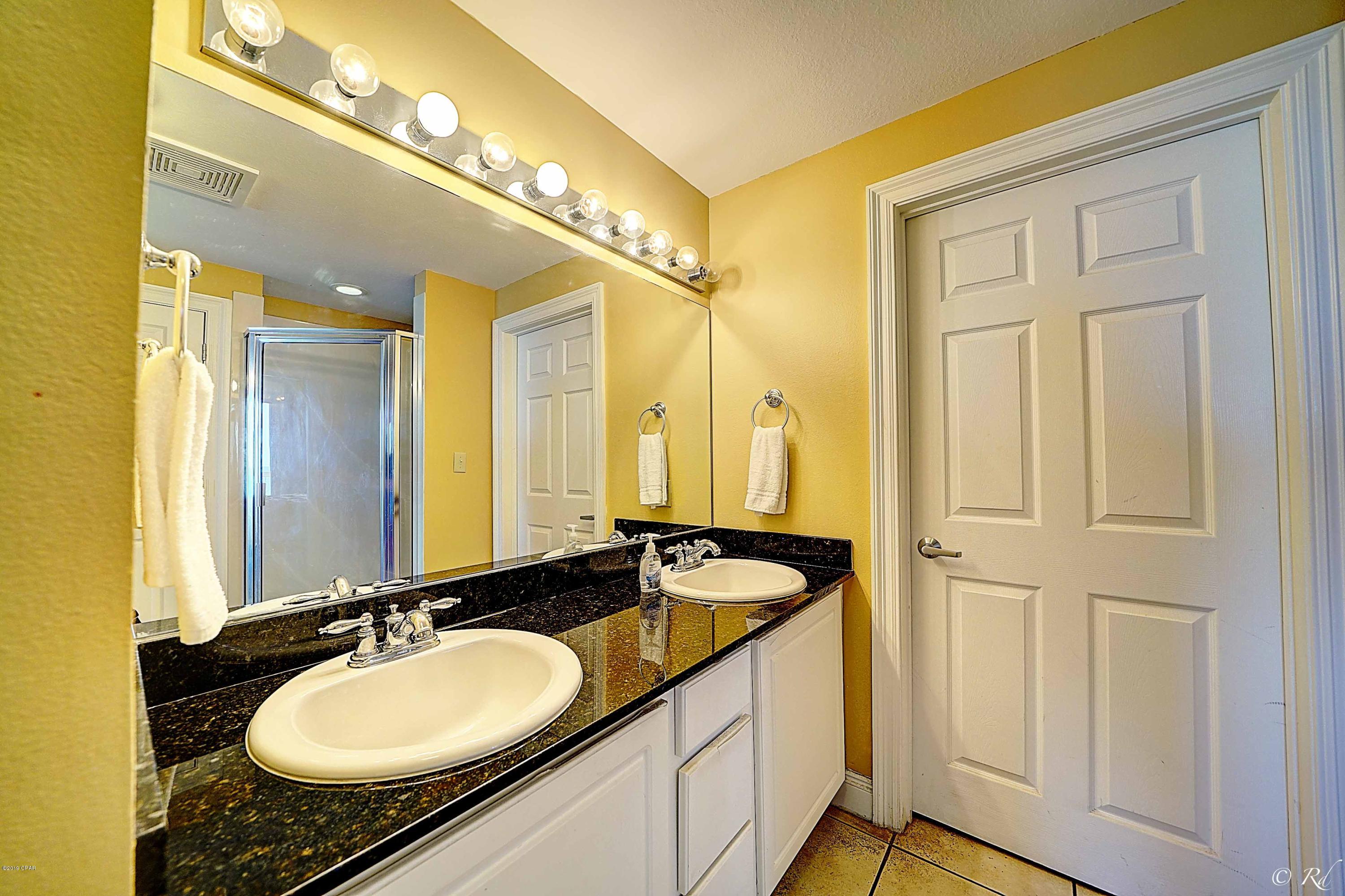 Calypso Towers I - Residential