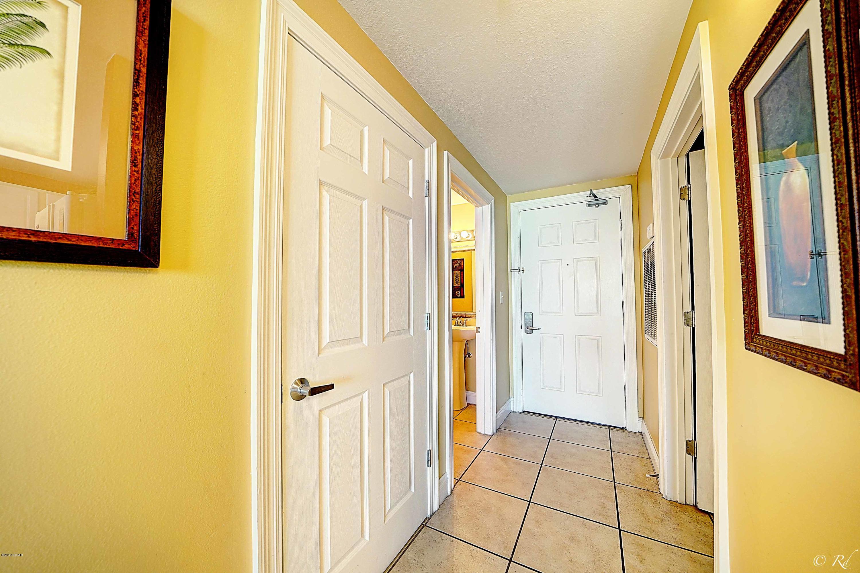 Calypso Towers I - Residential