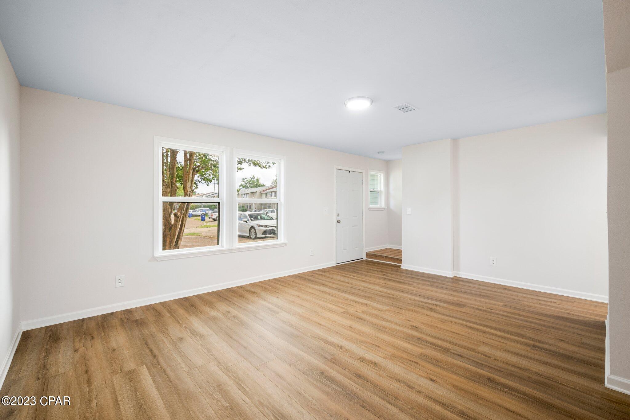 Venetian Villa - Residential