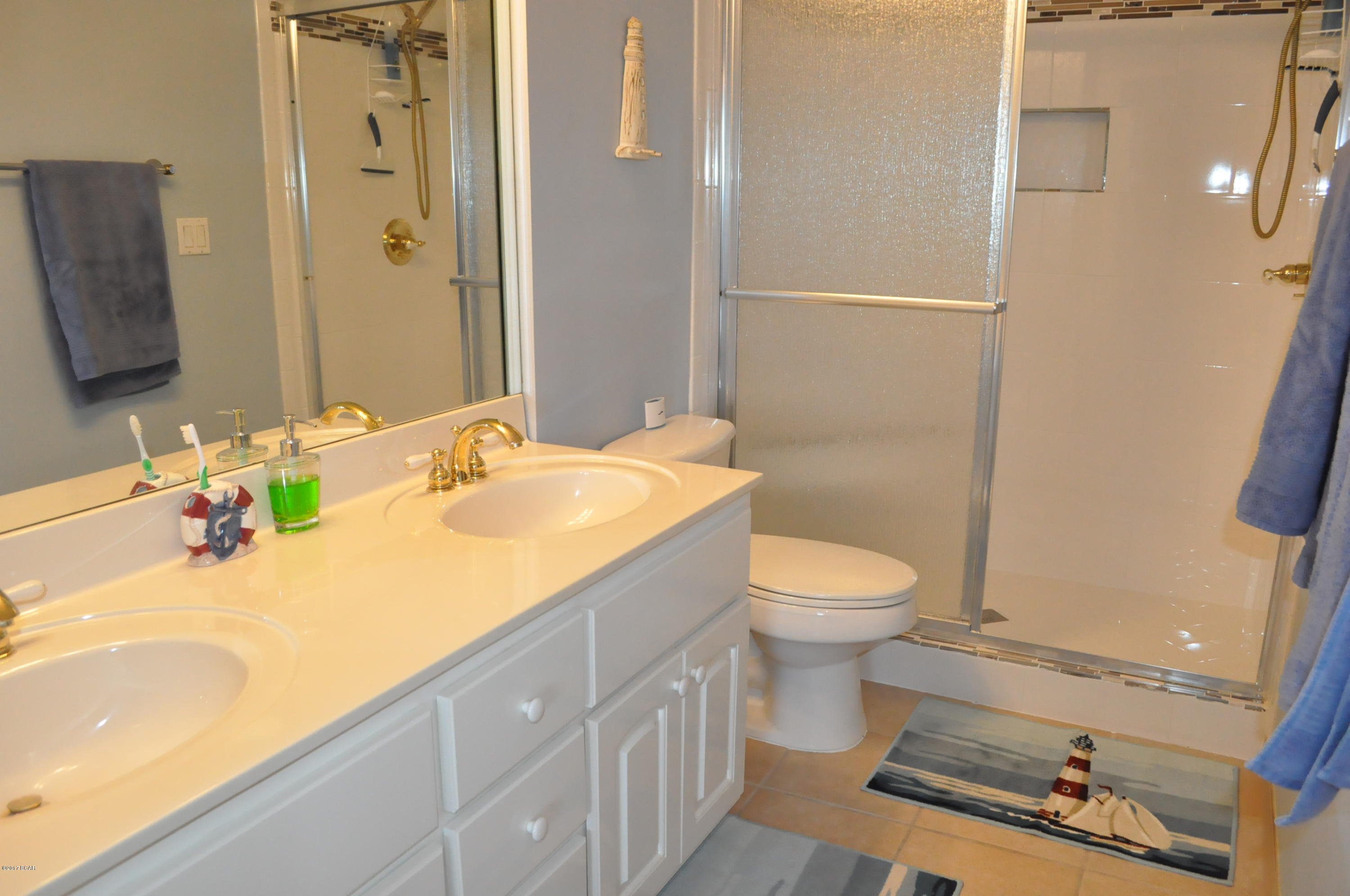 Quarter Deck Condo. - Residential