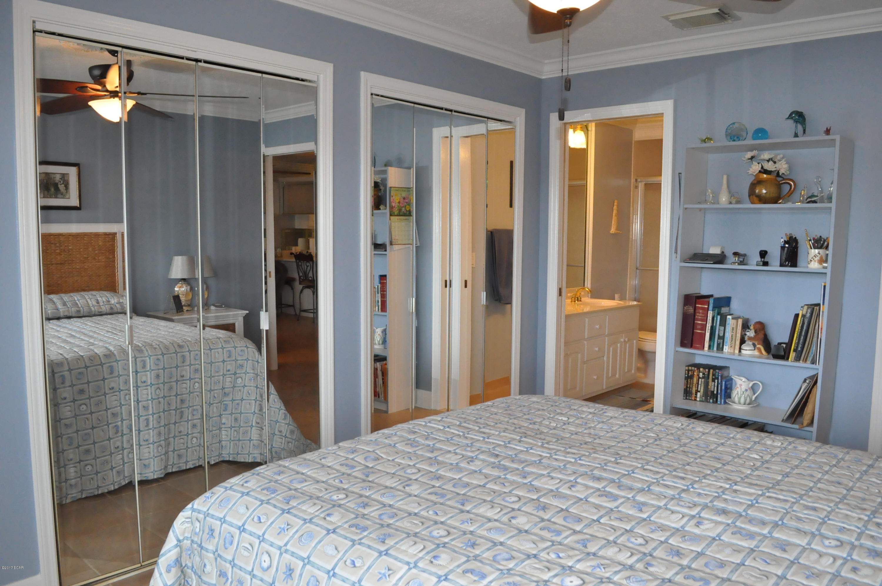 Quarter Deck Condo. - Residential