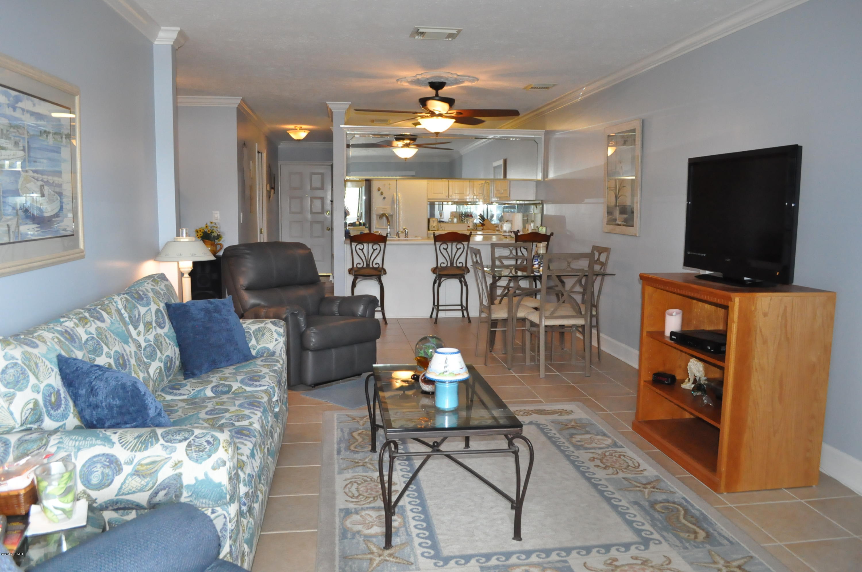 Quarter Deck Condo. - Residential