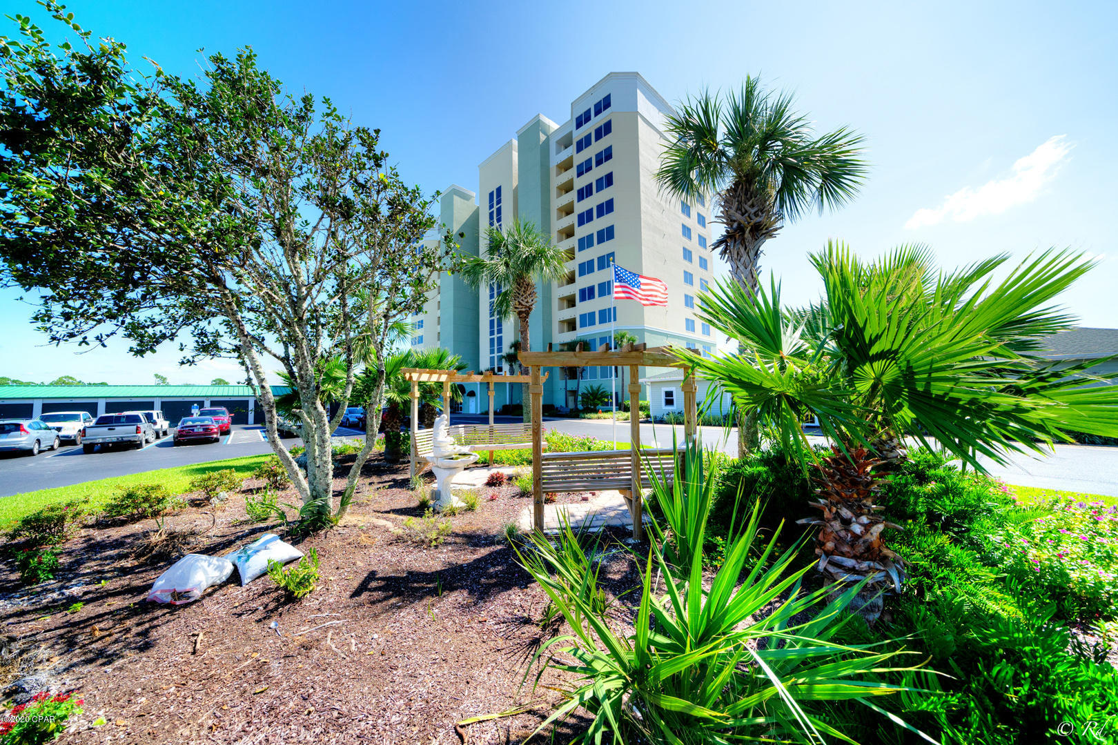 Hibiscus By The Bay - Residential