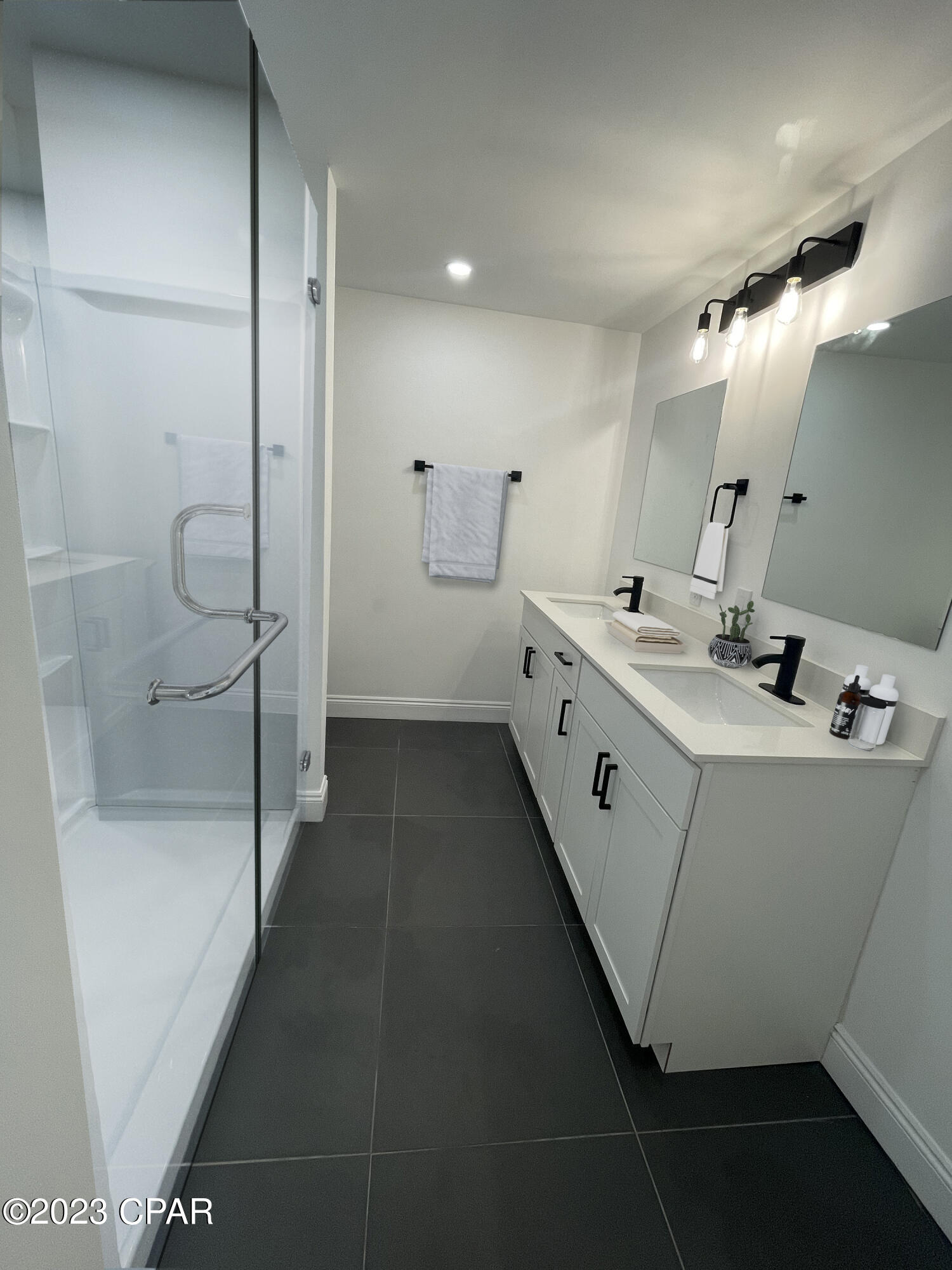 Pinnacle Pines Estate - Residential