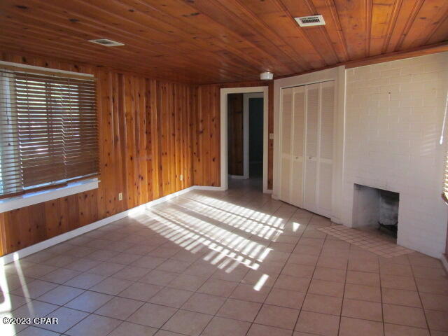 Bahama Heights - Residential Lease