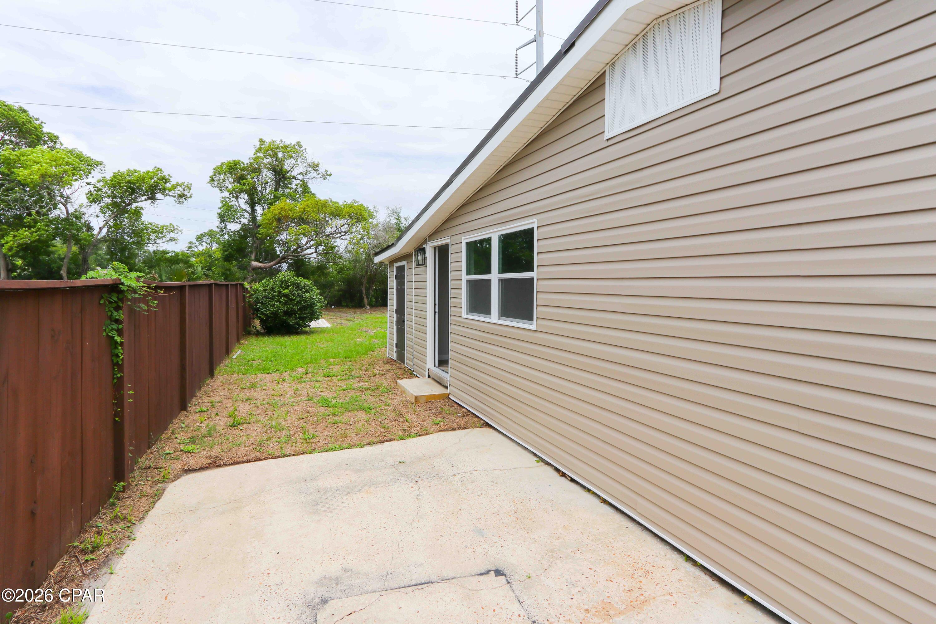Hentz 1st Add Unit B - Residential