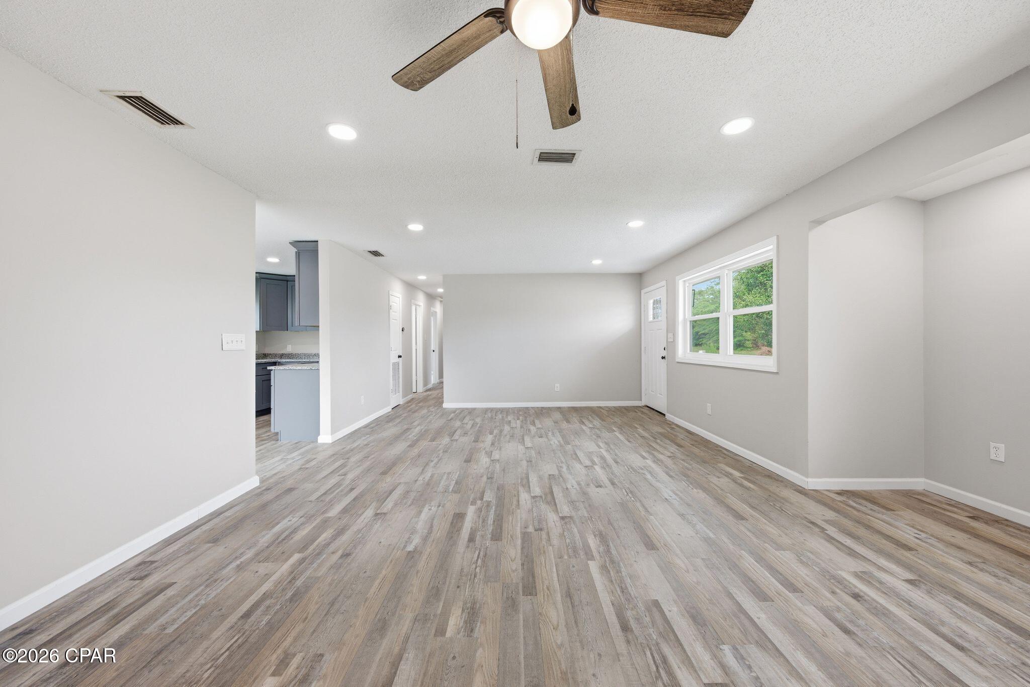 Hentz 1st Add Unit B - Residential