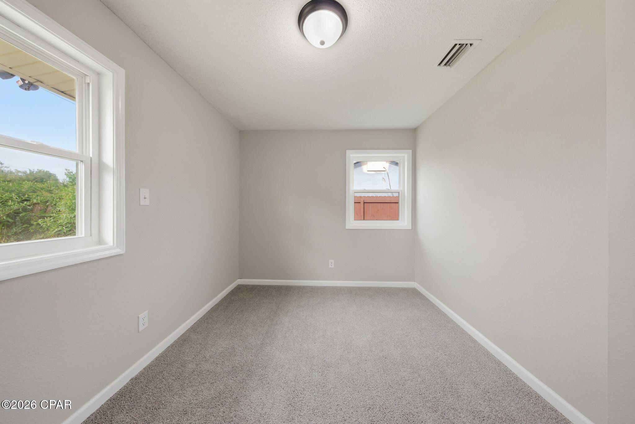 Hentz 1st Add Unit B - Residential