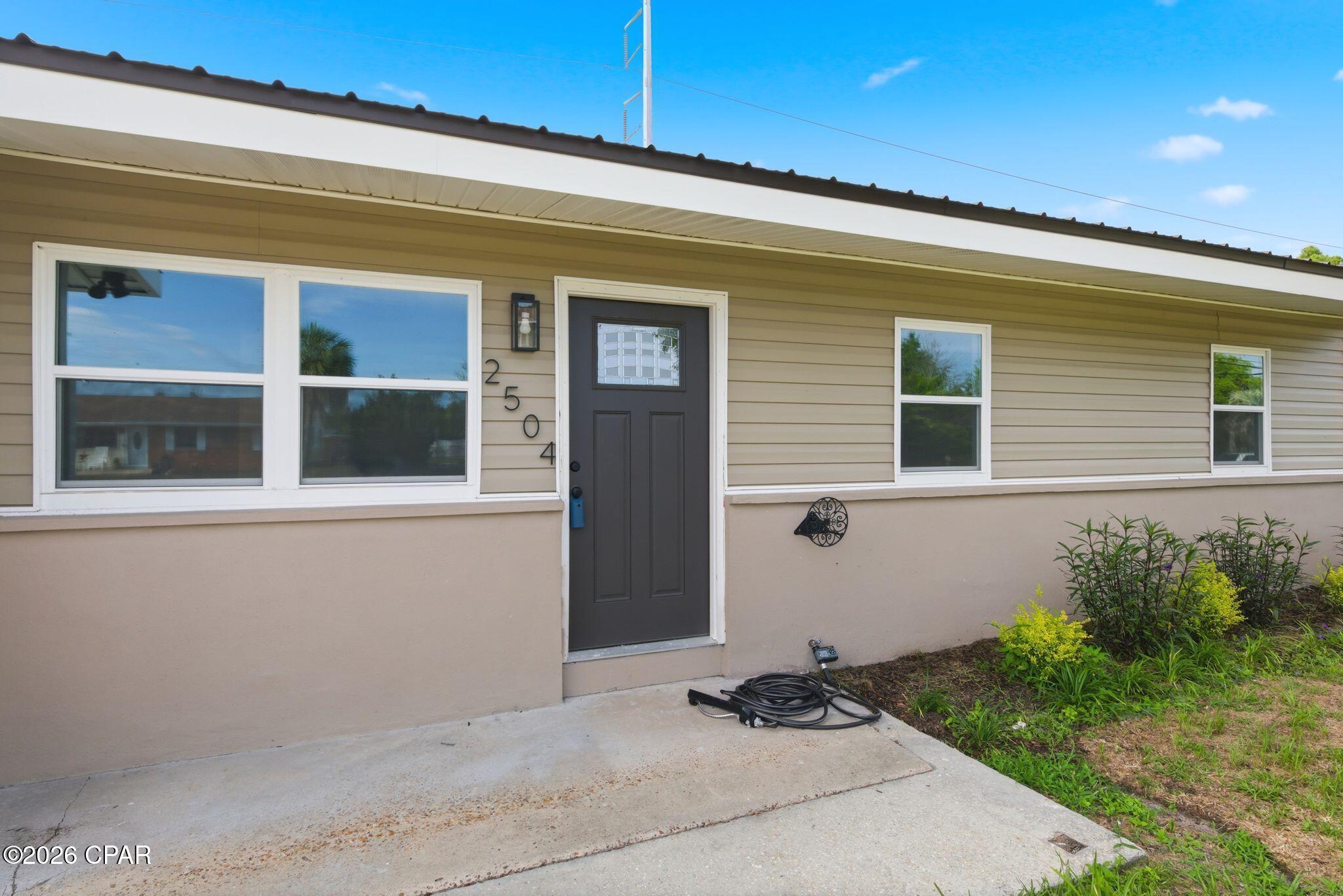 Hentz 1st Add Unit B - Residential