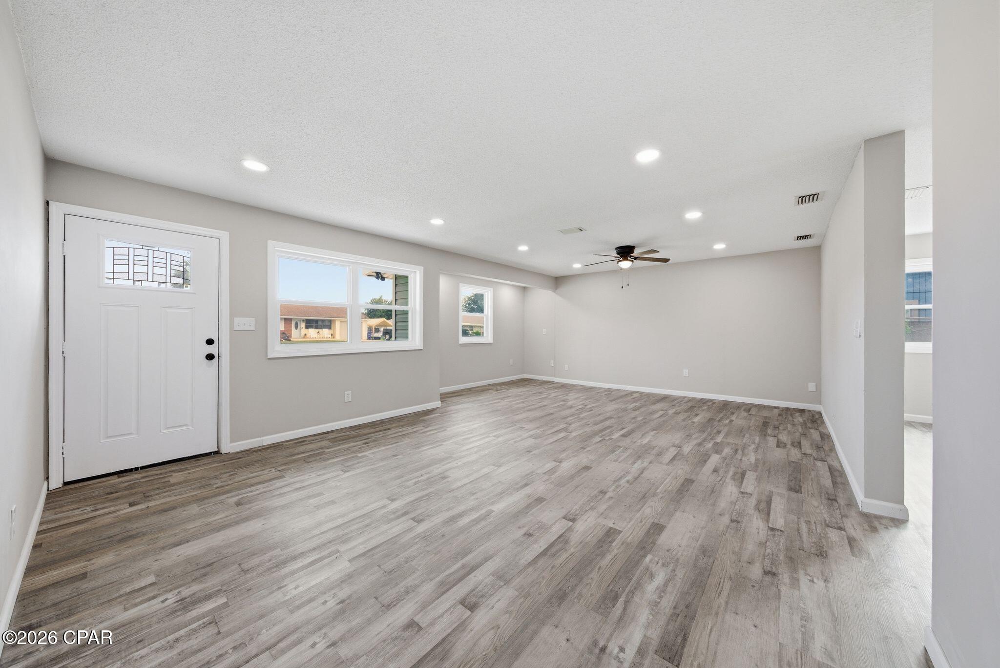 Hentz 1st Add Unit B - Residential