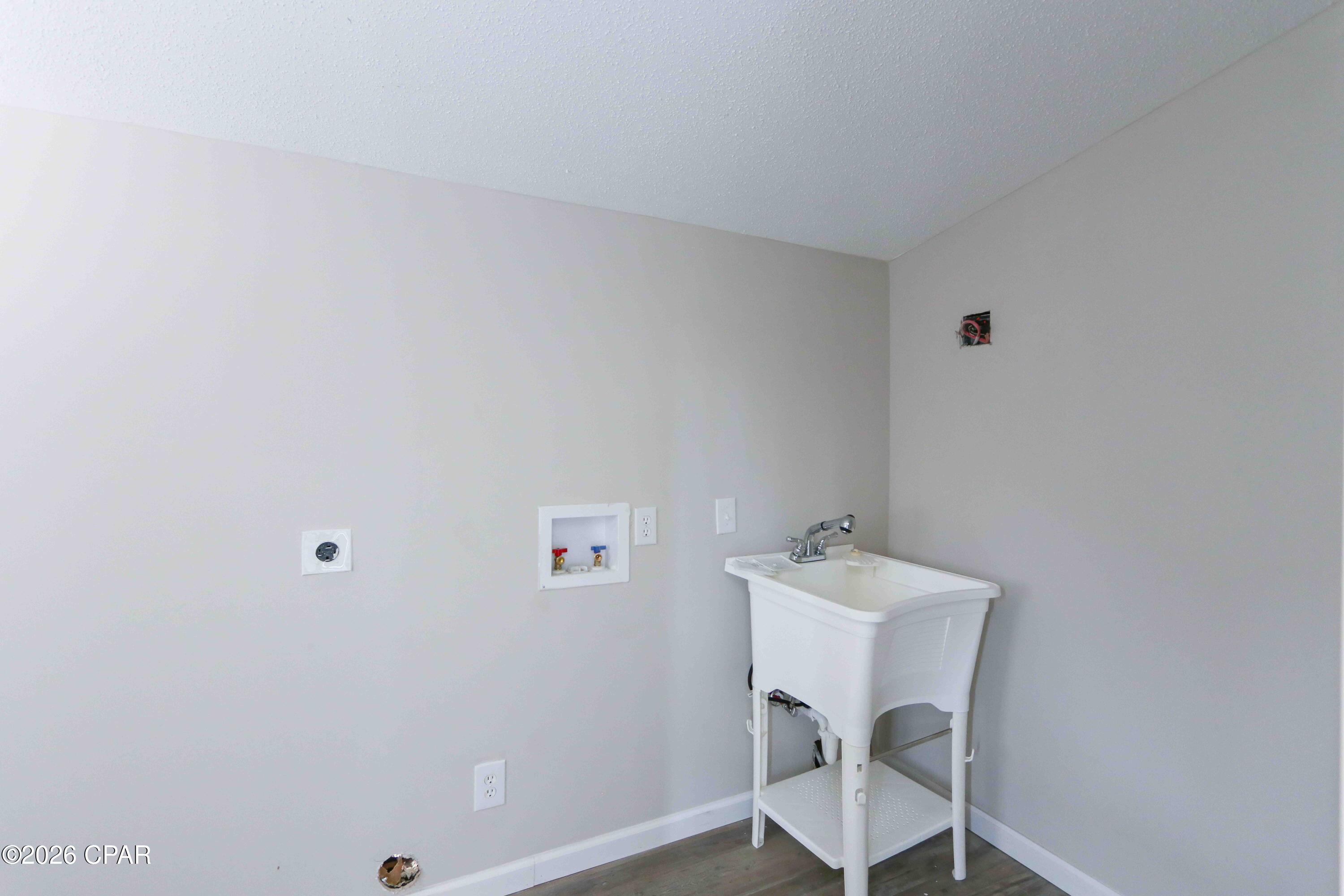 Hentz 1st Add Unit B - Residential