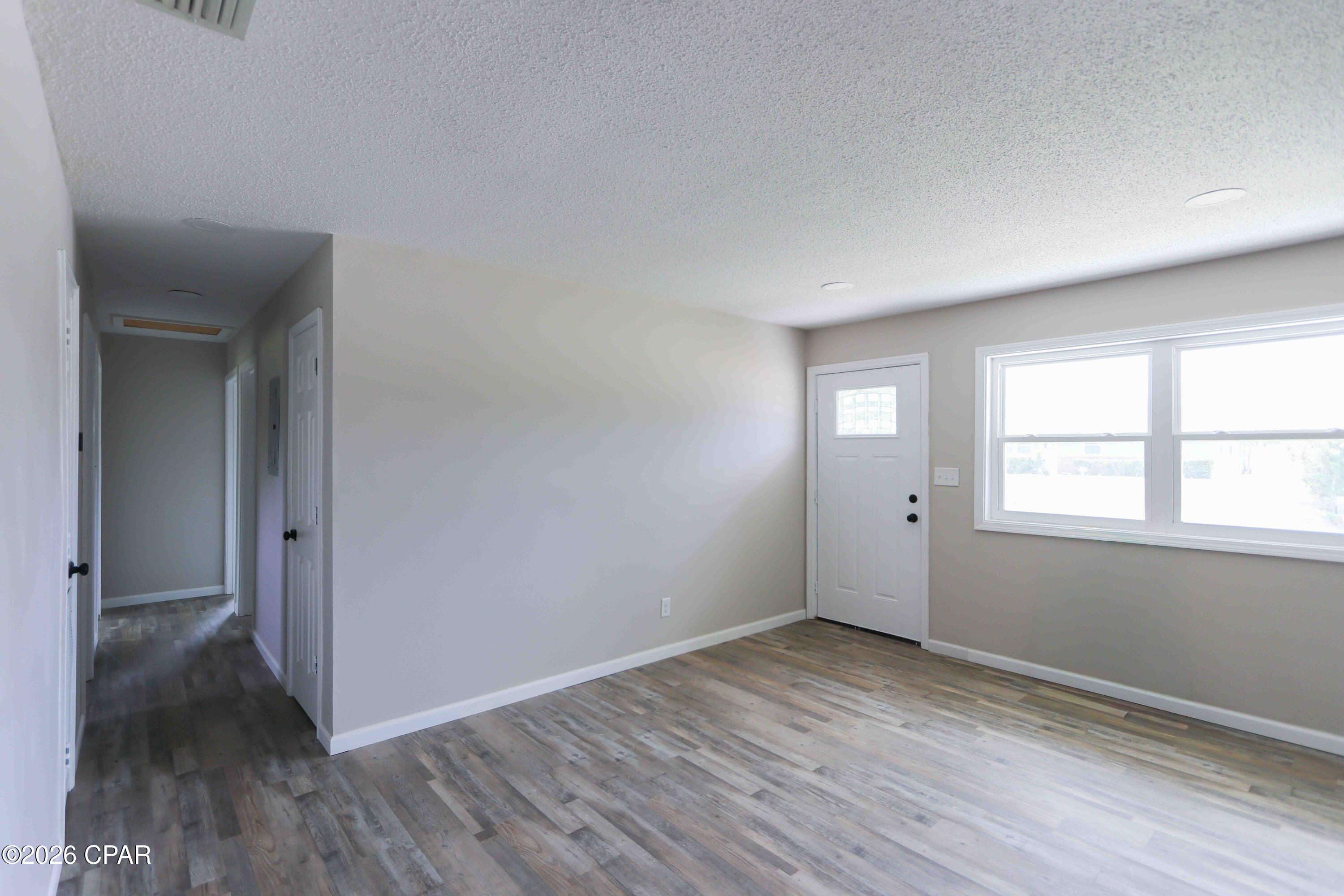 Hentz 1st Add Unit B - Residential