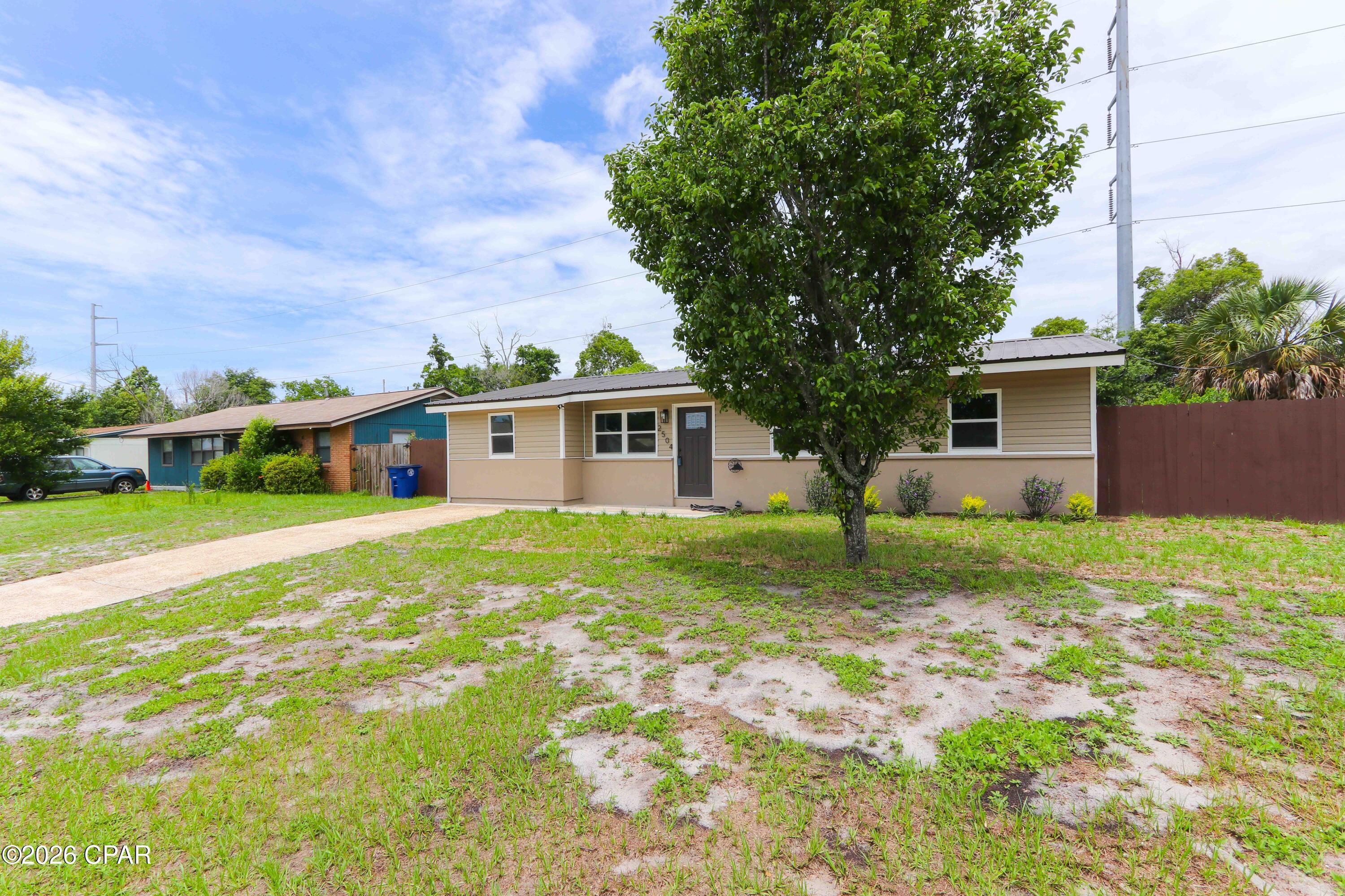 Hentz 1st Add Unit B - Residential