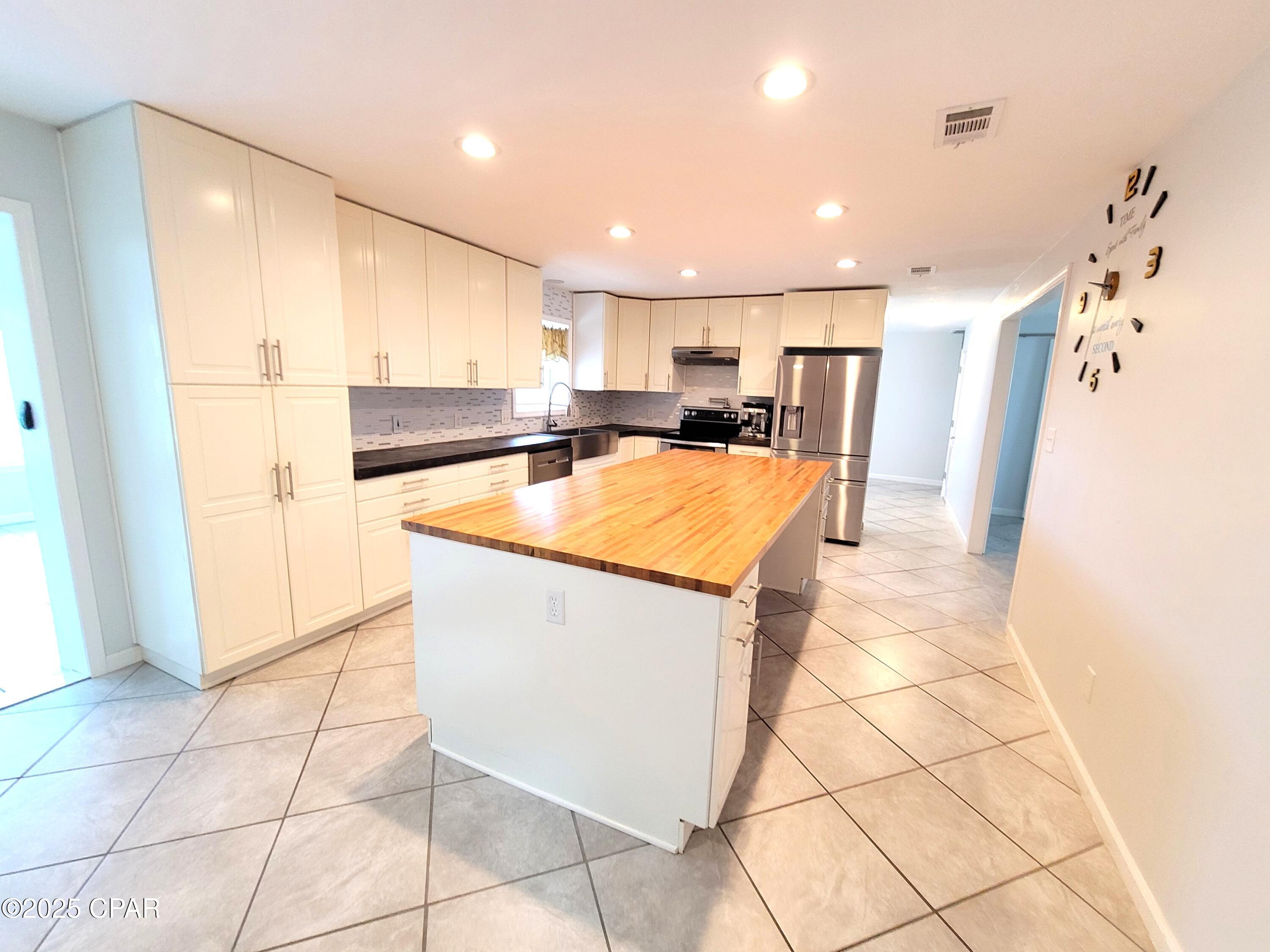 Belaire Estates Replat - Residential Lease