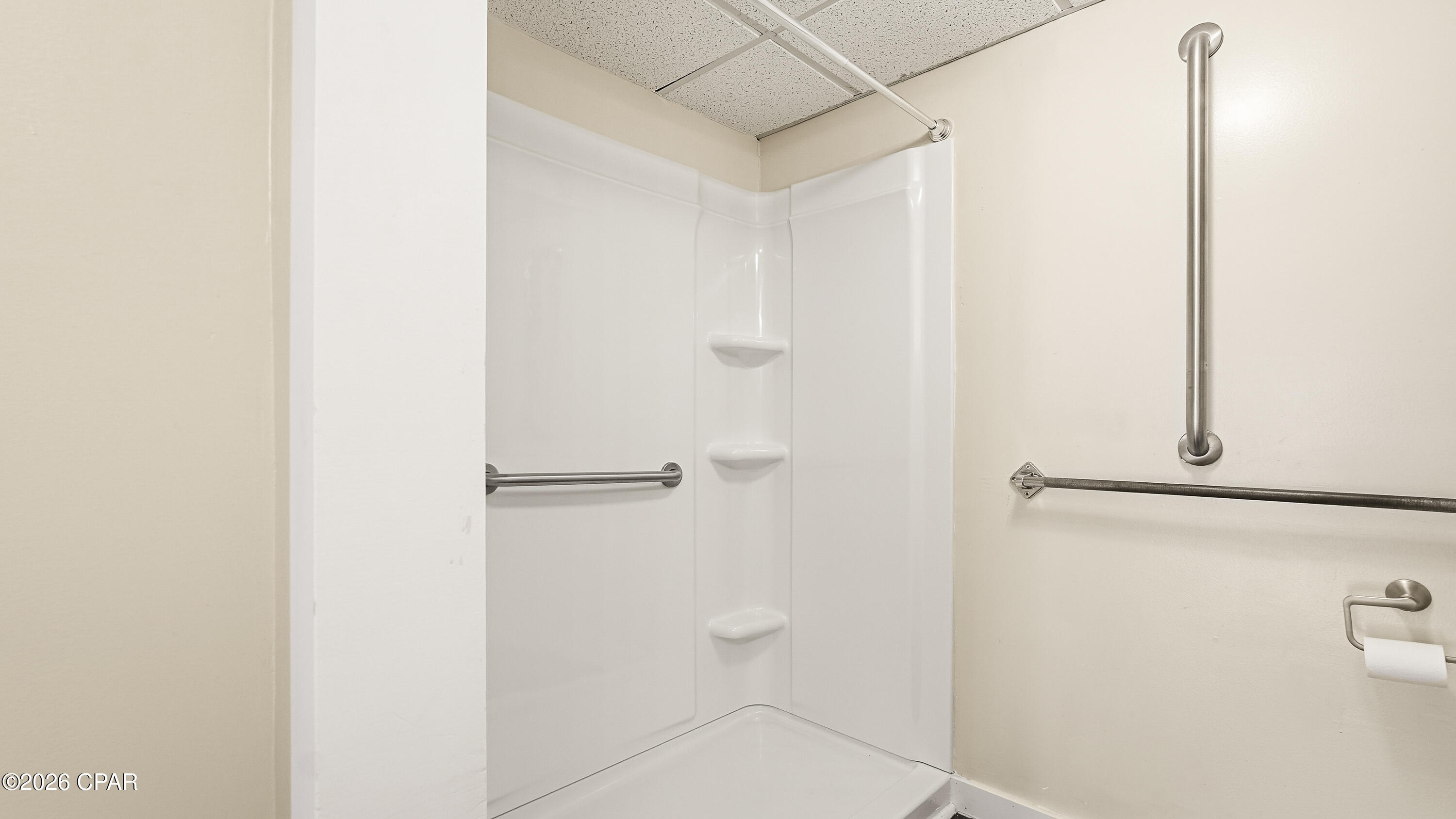 Forest Hills Tennis Villas - Residential