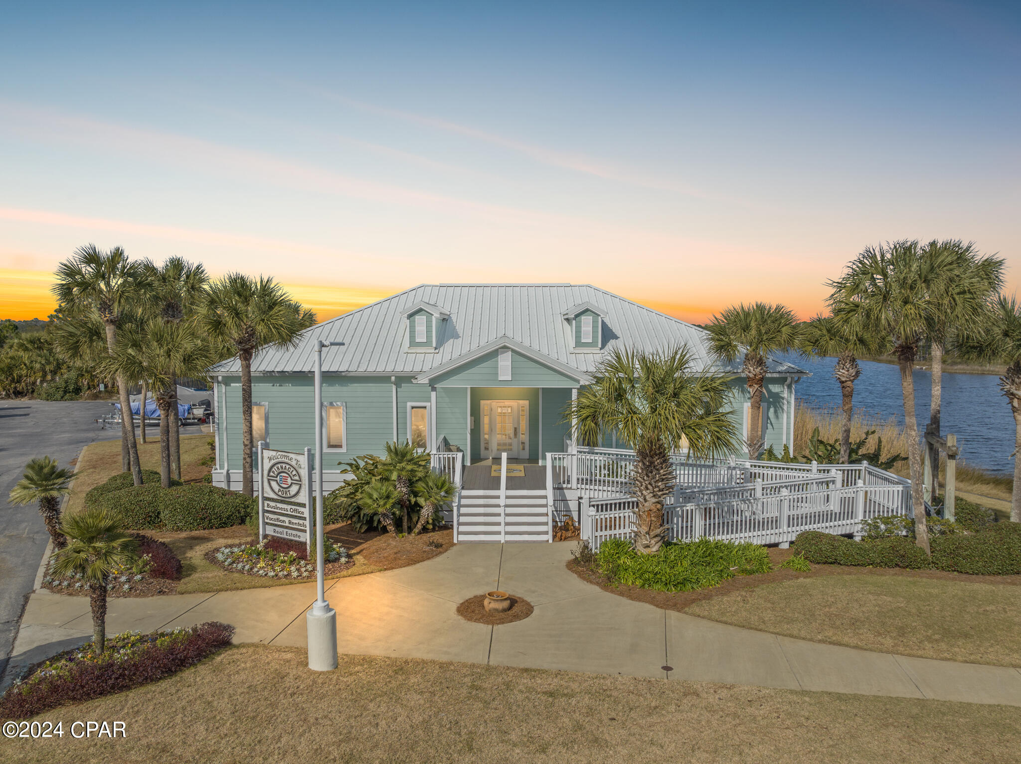 Pinnacle Port - Residential