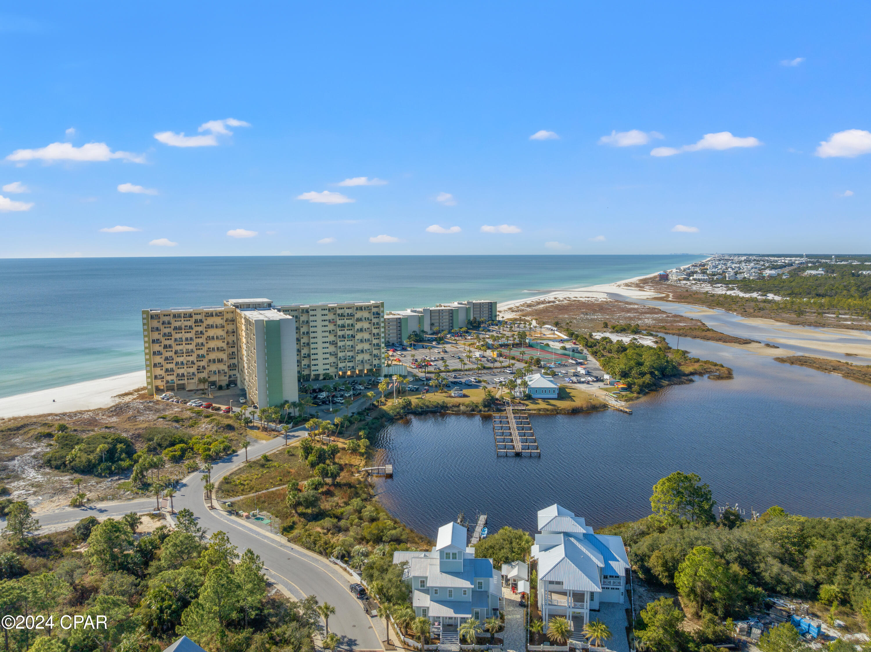 Pinnacle Port - Residential